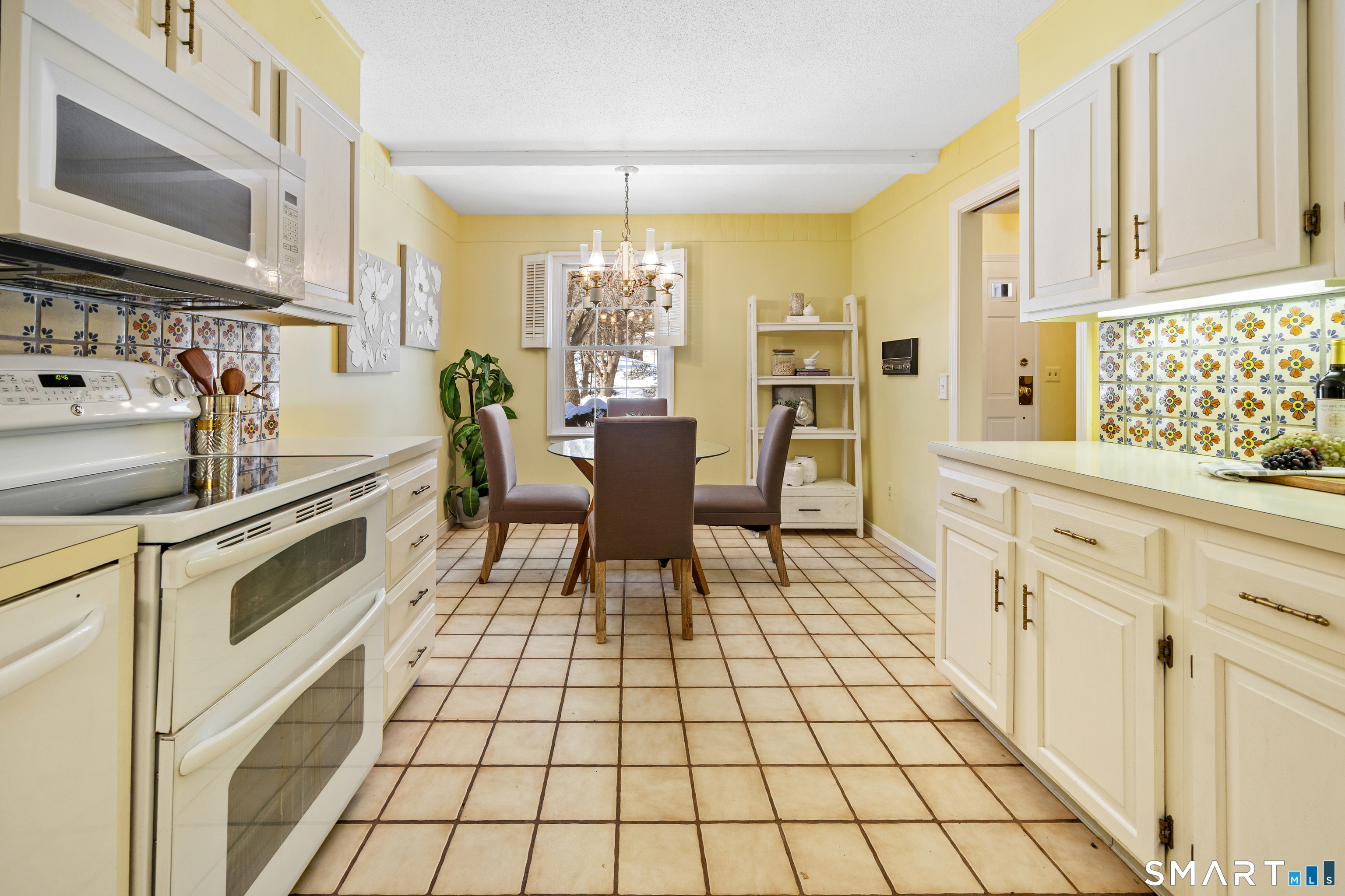 580 Mountain Road, Unit C West Hartford, CT 06117 - Photo 10 of 40