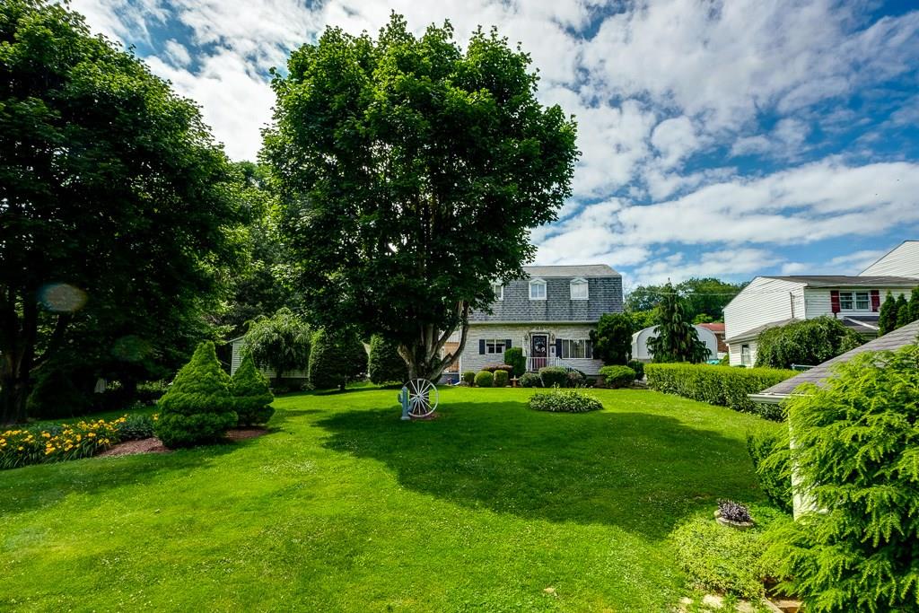 24 Simpson Street Lawrence, PA 15055 - Photo 2 of 24 Gallery Image 2