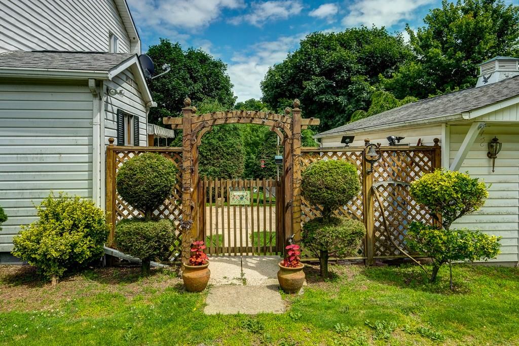 24 Simpson Street Lawrence, PA 15055 - Photo 8 of 24 Gallery Image 8