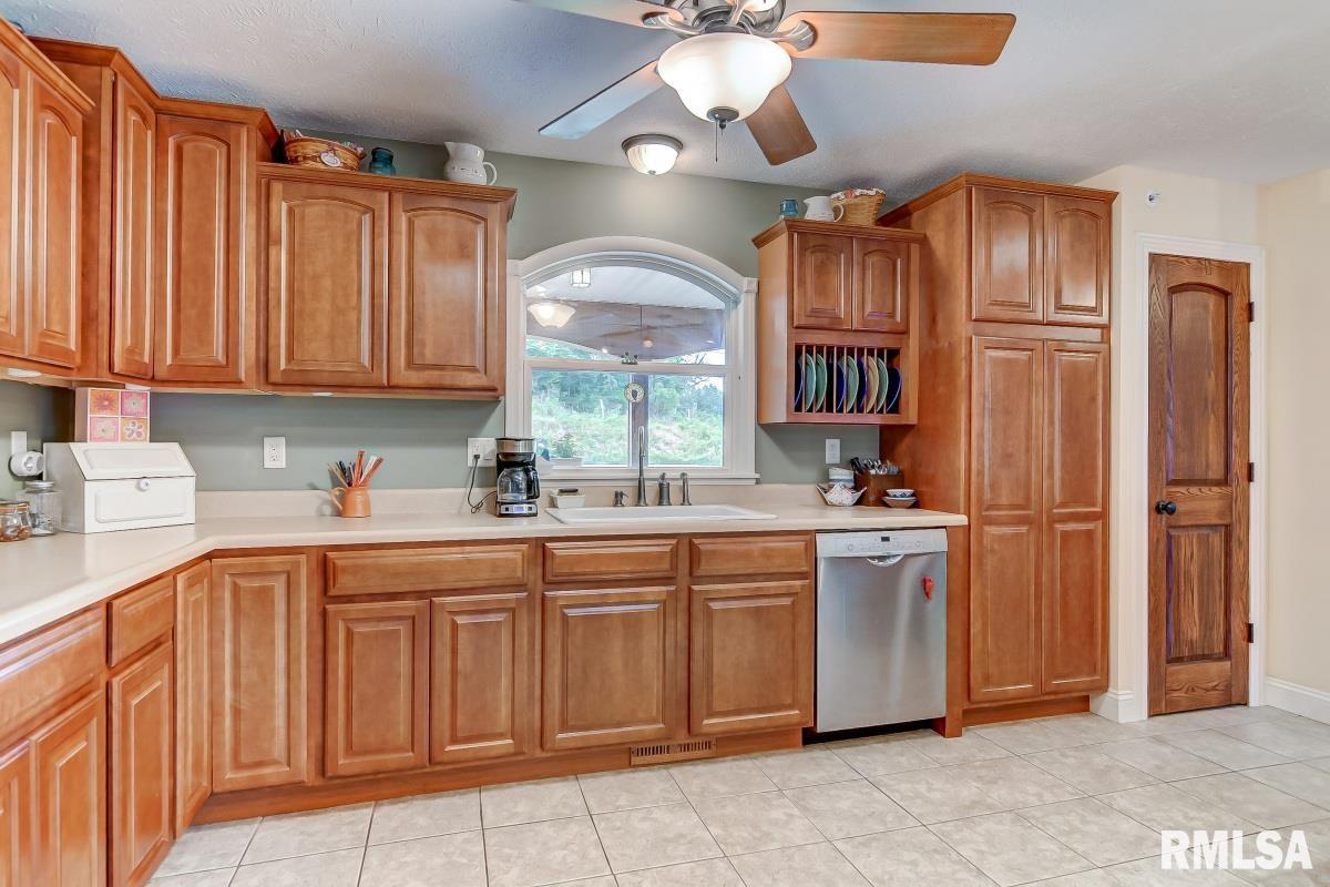19441 Hunt Road Petersburg, IL 62675 - Photo 12 of 50 Gallery Image 12