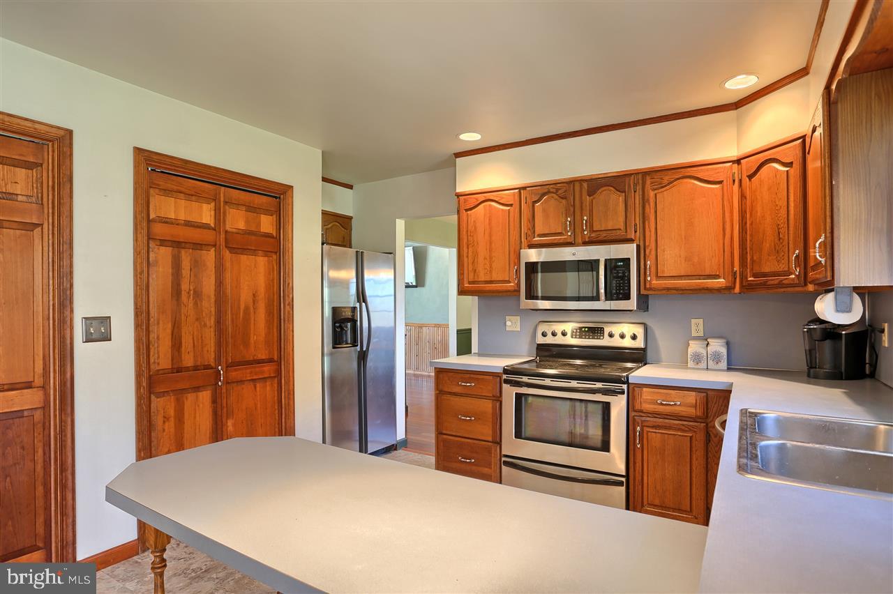 102 Royal Road Palmyra, PA 17078 - Photo 7 of 25 Gallery Image 7