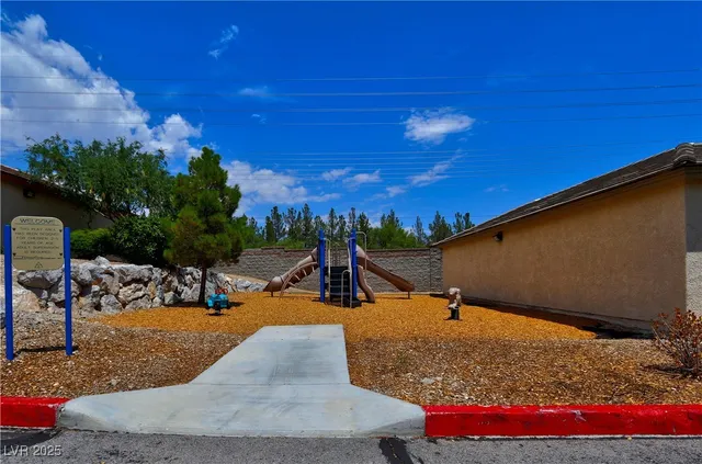 $1,695 | 10225 King Henry Avenue, Unit 104, Las Vegas, NV 89144