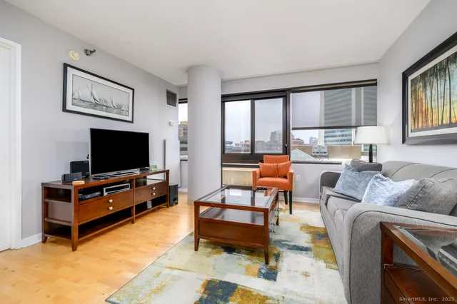 $319,900 | 127 Greyrock Place, Unit 607, Stamford, CT 06901