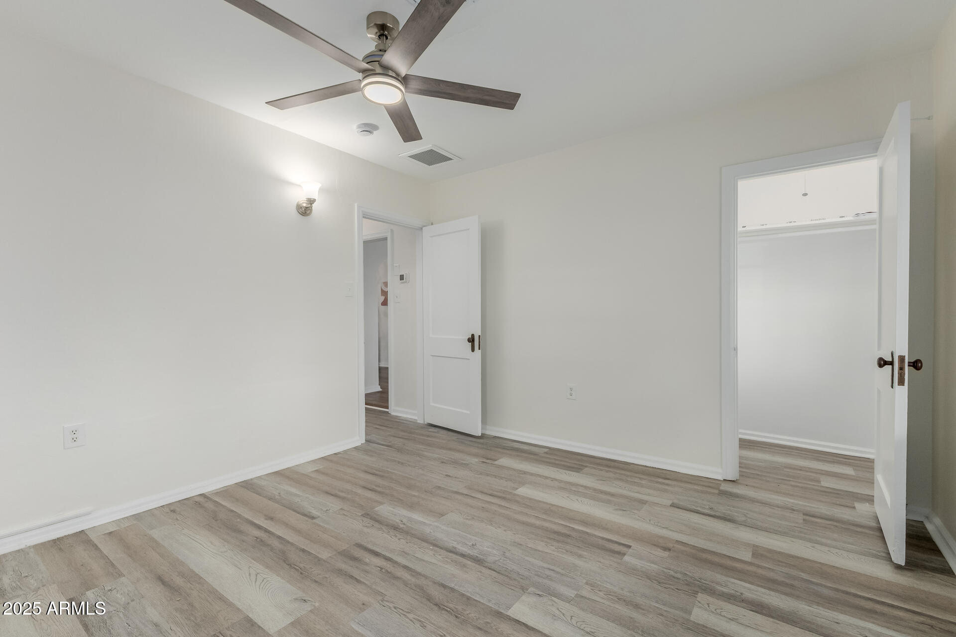 1305 East Granada Road Phoenix, AZ 85006 - Photo 18 of 35 wooden floor in an empty room