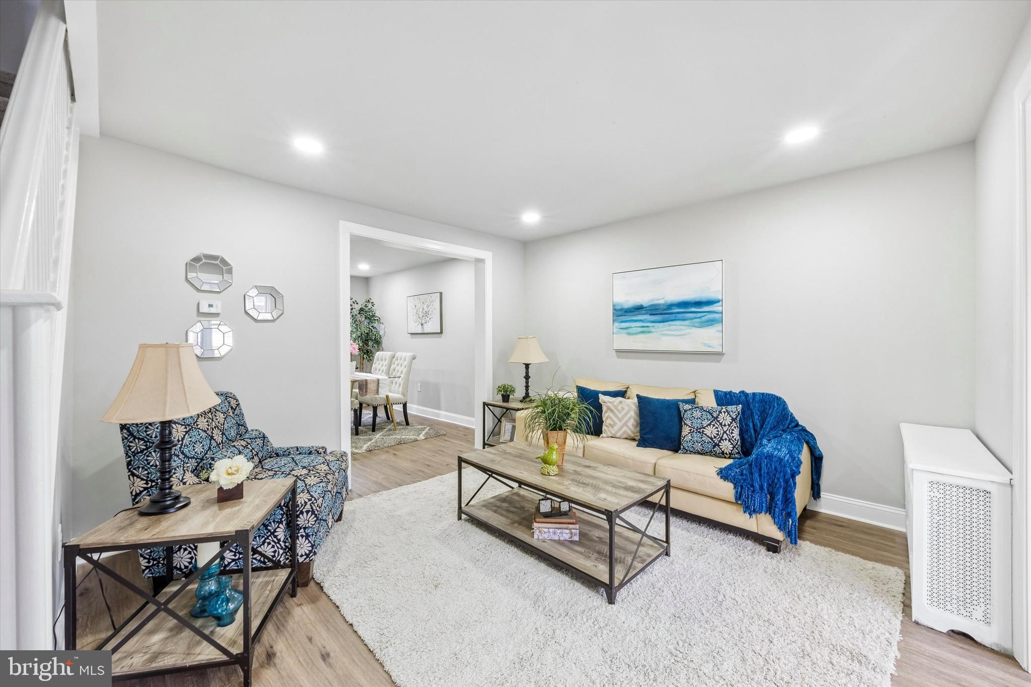 519 Littlecroft Road Upper Darby, PA 19082 - Photo 5 of 12 a living room with furniture