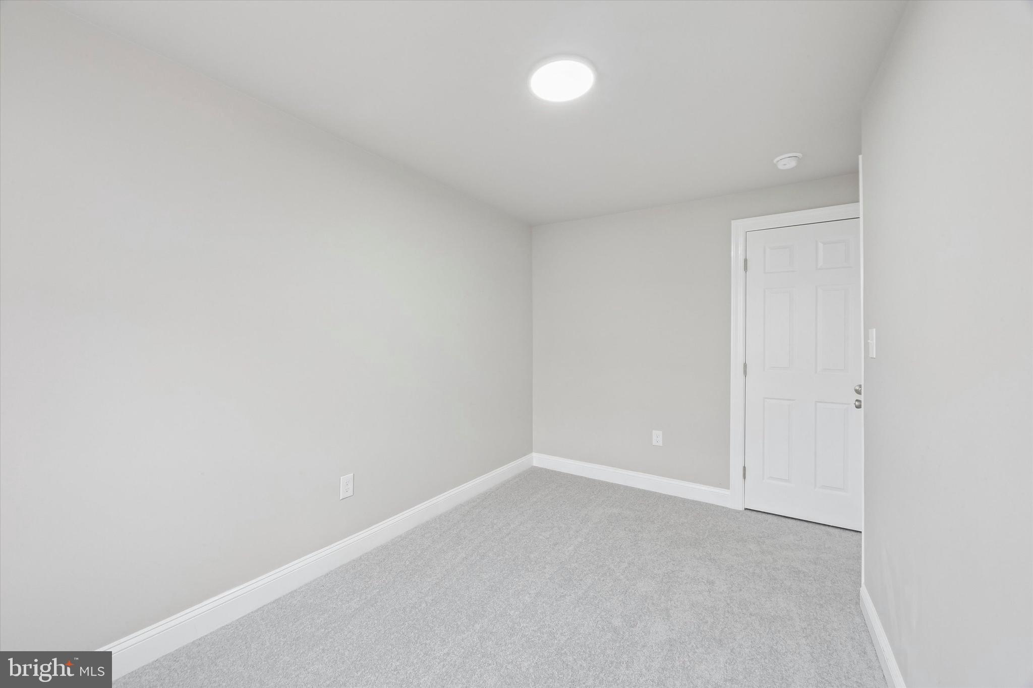 519 Littlecroft Road Upper Darby, PA 19082 - Photo 10 of 12 a view of empty room