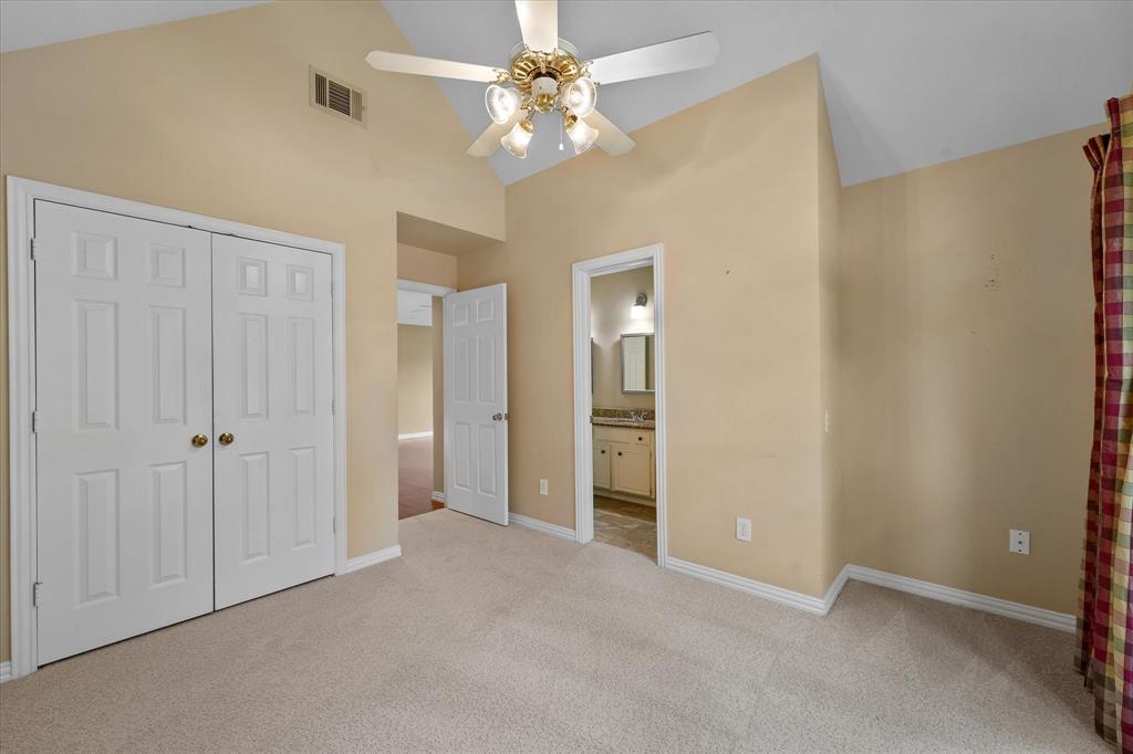 525 Springhill Drive Hurst, TX 76054 - Photo 18 of 40
