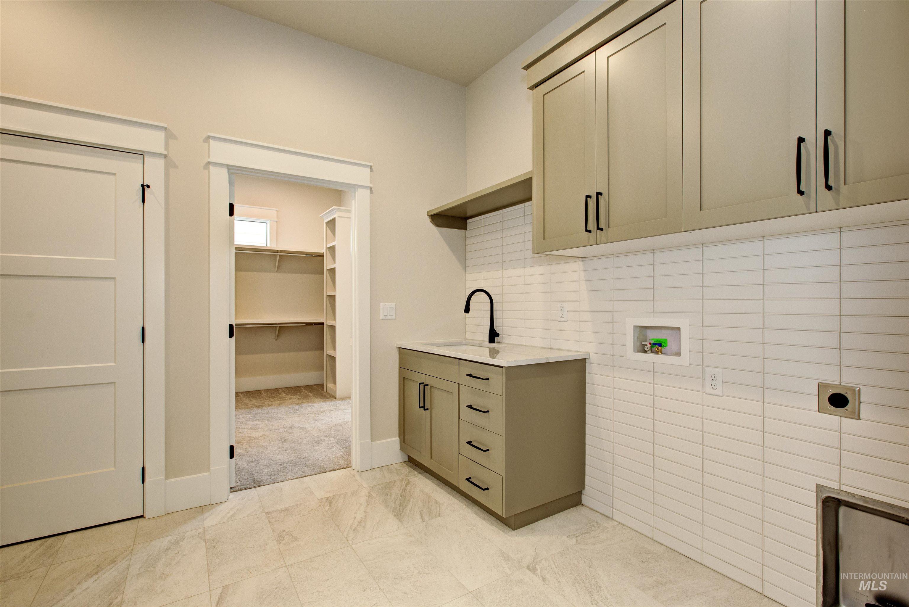 5876 South Pinpoint Way Meridian, ID 83642 - Photo 34 of 47 Gallery Image 34