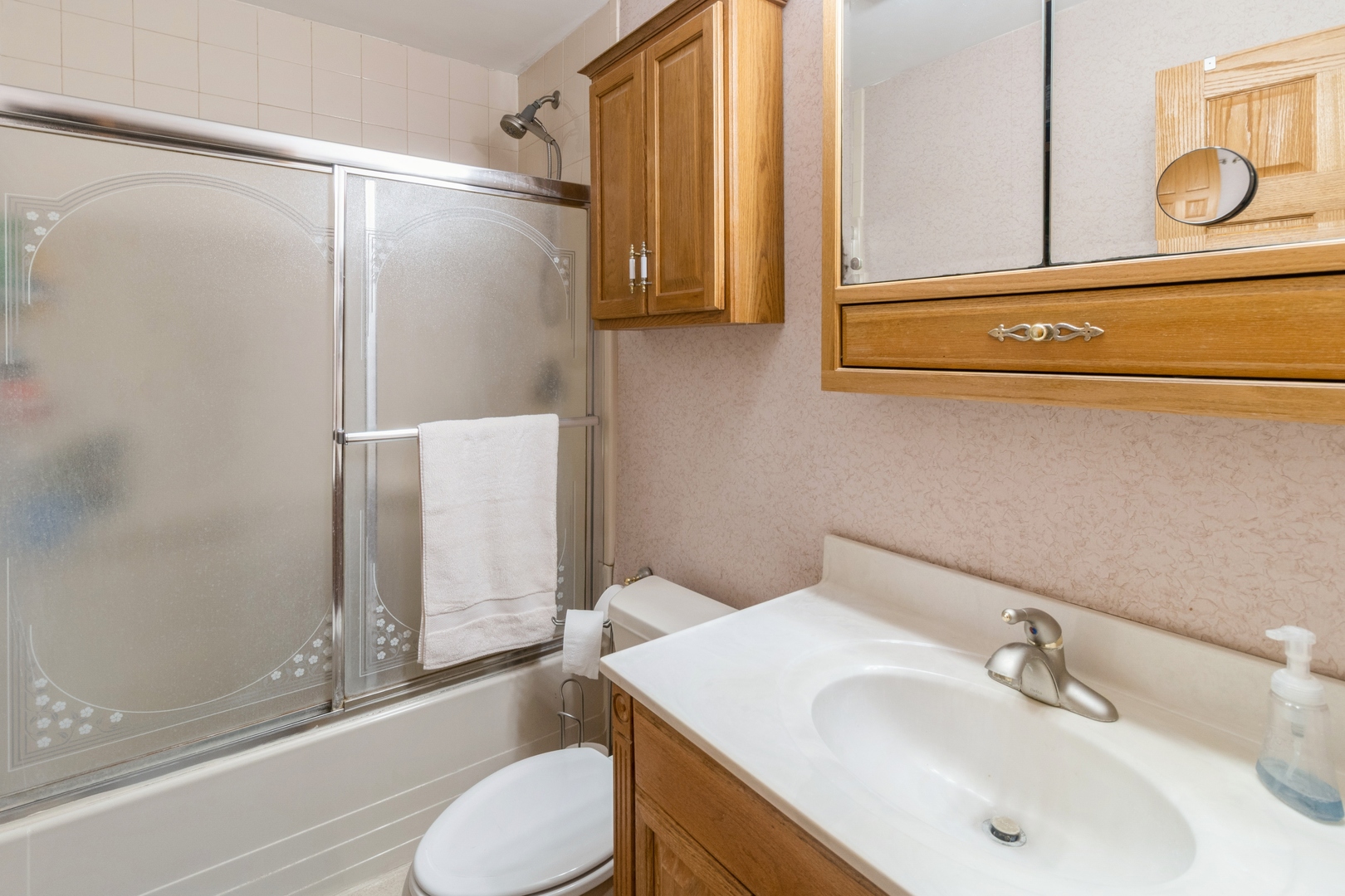 295 South Walnut Street South Elgin, IL 60177 - Photo 13 of 34