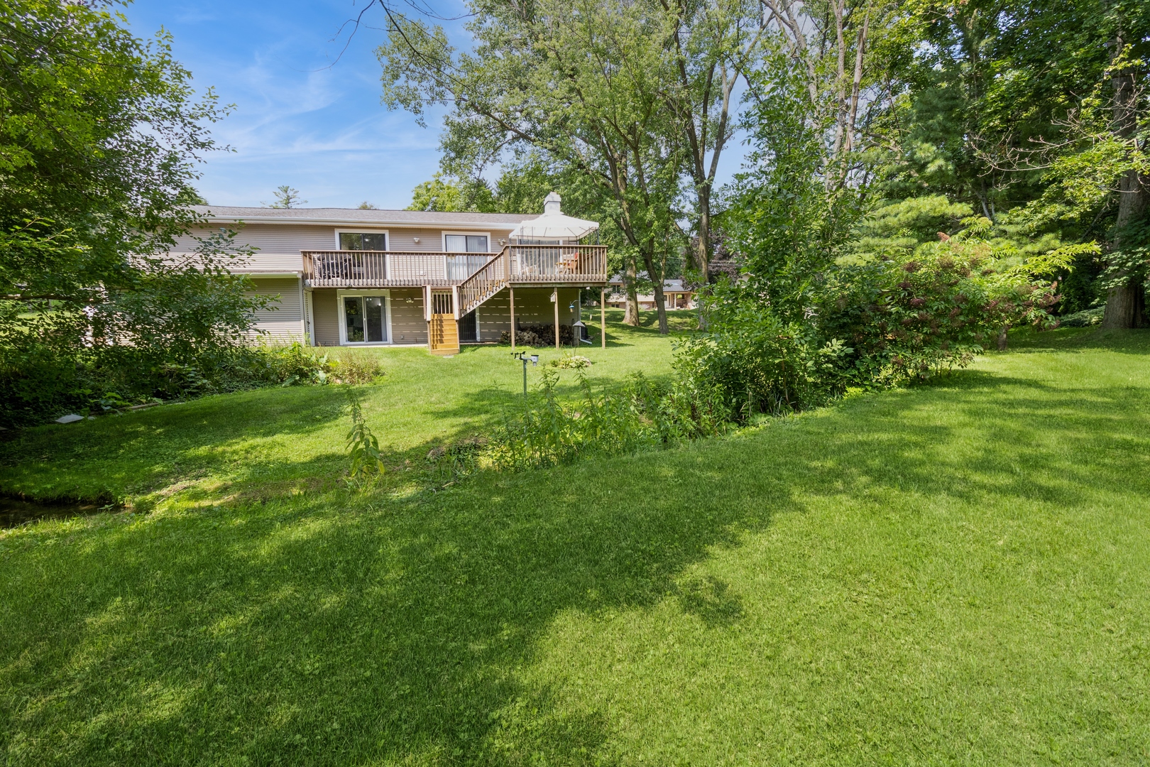 295 South Walnut Street South Elgin, IL 60177 - Photo 32 of 34