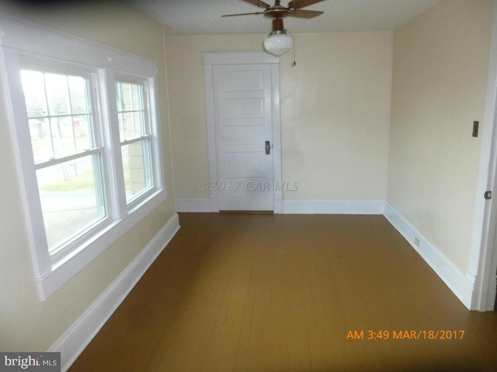 23468 Deal Island Road Deal Island, MD 21821 - Photo 10 of 20 a view of room and window