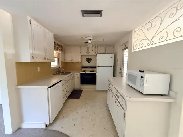 $1,650 | 10502 Laburnum Drive, Port Richey, FL 34668