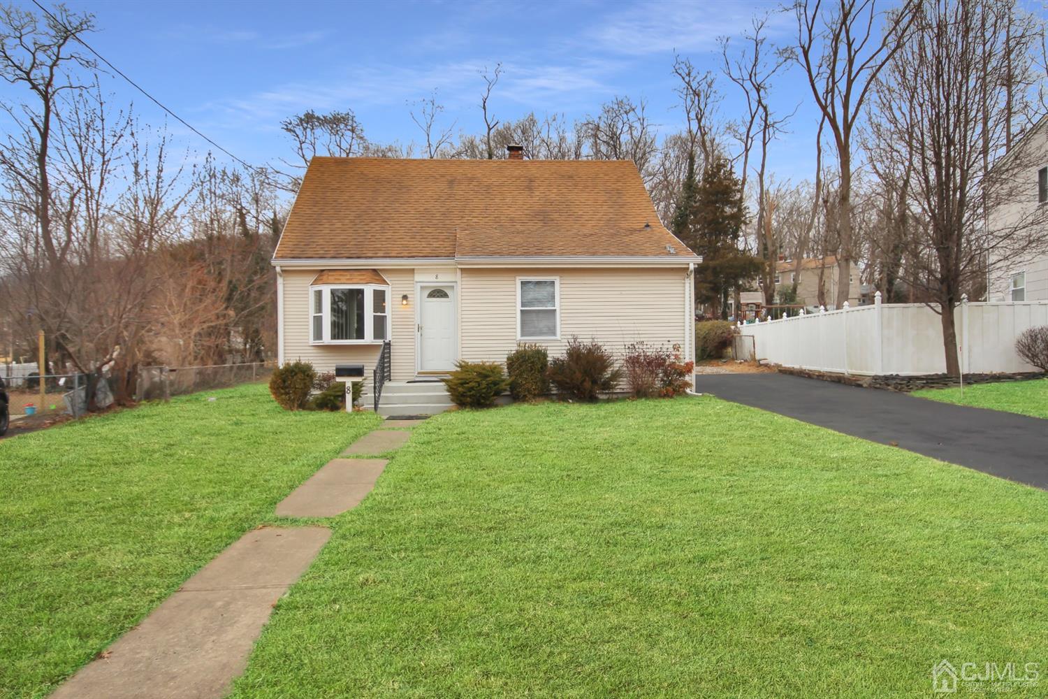 8 Preston Road East Brunswick, NJ 08816 - Photo 1 of 18 Gallery Image 1