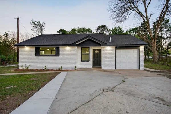 $245,000 | 710 Knob Hollow Street, Channelview, TX 77530