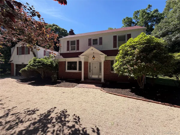 $799,000 | 7 Upper Devon Road, Port Jefferson, NY 11777