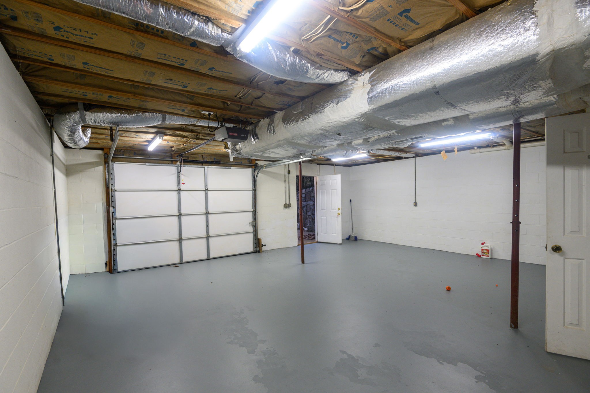 6680 Walker Creek Road Alexandria, TN 37012 - Photo 64 of 76 a view of garage