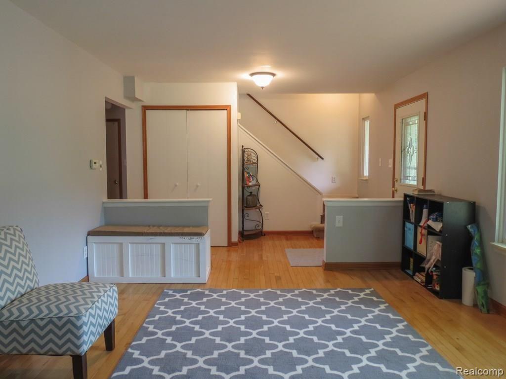 3267 Shawnee Trail Pinckney, MI 48169 - Photo 12 of 30 IMG_1809-2.jpg