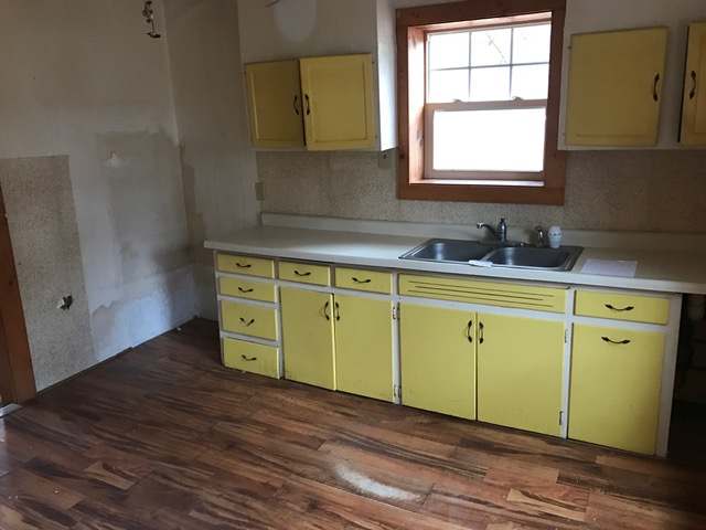 513 East Harvey Street Rhinelander, WI 54501 - Photo 6 of 8 Gallery Image 6