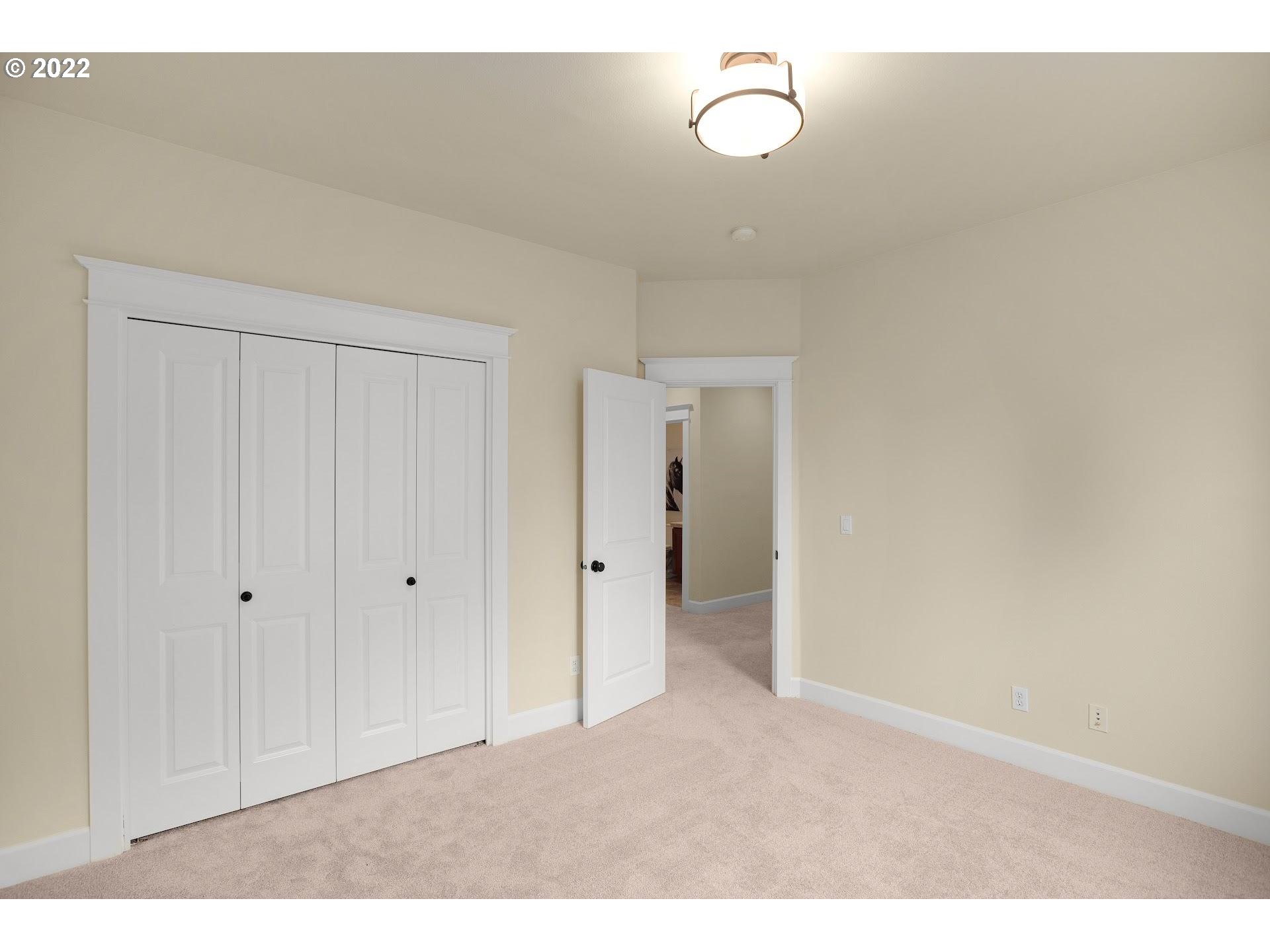 1610 Southwest Maplecrest Drive Portland, OR 97219 - Photo 25 of 32 Gallery Image 25