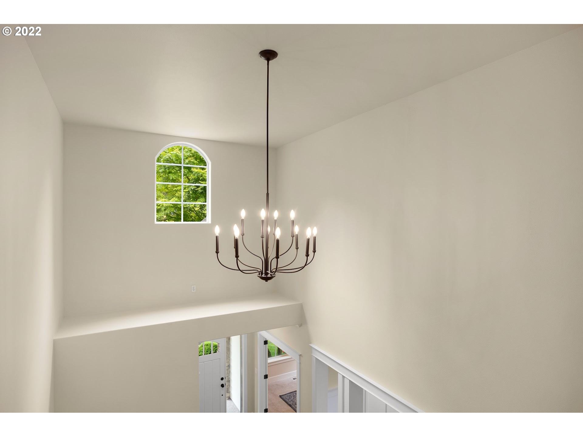 1610 Southwest Maplecrest Drive Portland, OR 97219 - Photo 28 of 32 Gallery Image 28