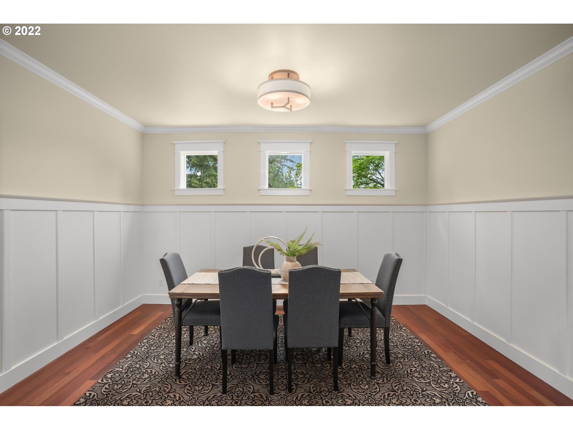 1610 Southwest Maplecrest Drive Portland, OR 97219 - Photo 8 of 32 Gallery Image 8