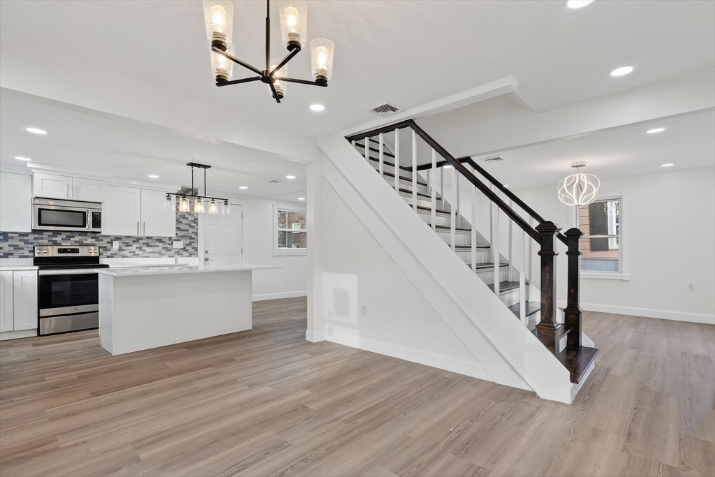 24 Railroad Street Methuen, MA 01844 - Photo 1 of 33