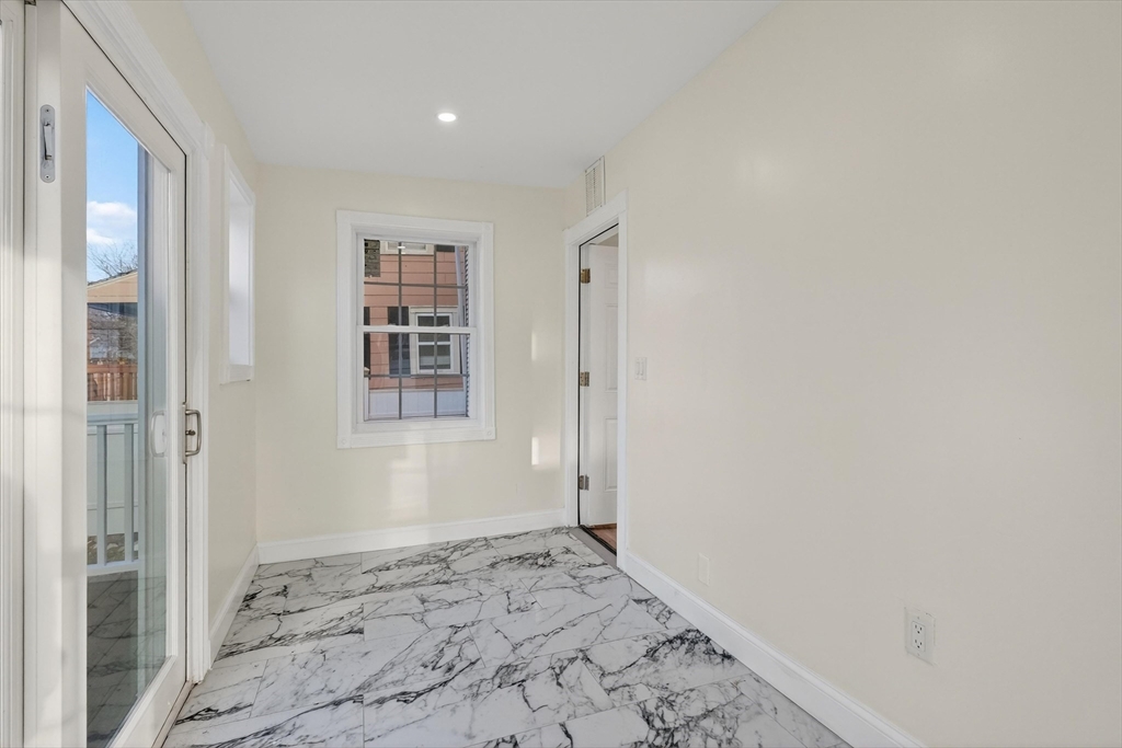 24 Railroad Street Methuen, MA 01844 - Photo 14 of 33