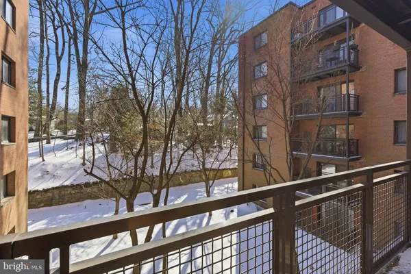 $179,900 | 7611 Maple Avenue, Unit 511, Takoma Park, MD 20912