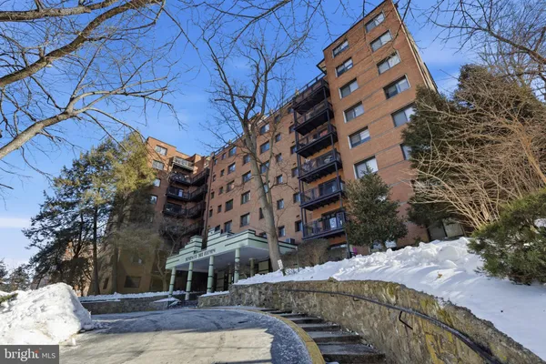 $179,900 | 7611 Maple Avenue, Unit 511, Takoma Park, MD 20912