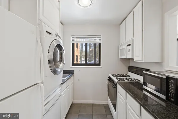 $179,900 | 7611 Maple Avenue, Unit 511, Takoma Park, MD 20912