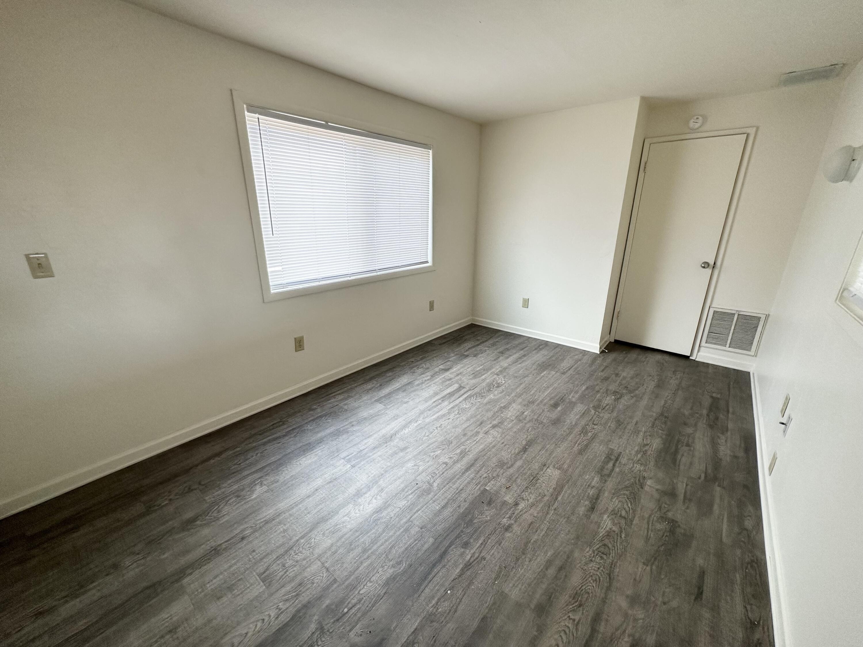 815 West Maple Street Exeter, CA 93221 - Photo 33 of 47 IMG_1451
