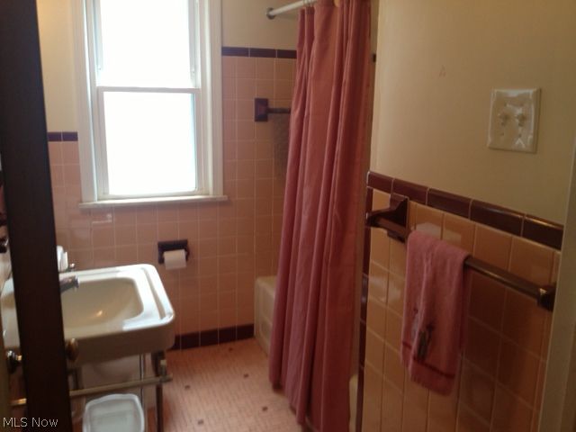 4324 Elmwood Road South Euclid, OH 44121 - Photo 18 of 25