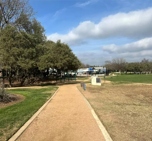 $2,400 | 13259 Kerrville Folkway, Austin, TX 78729