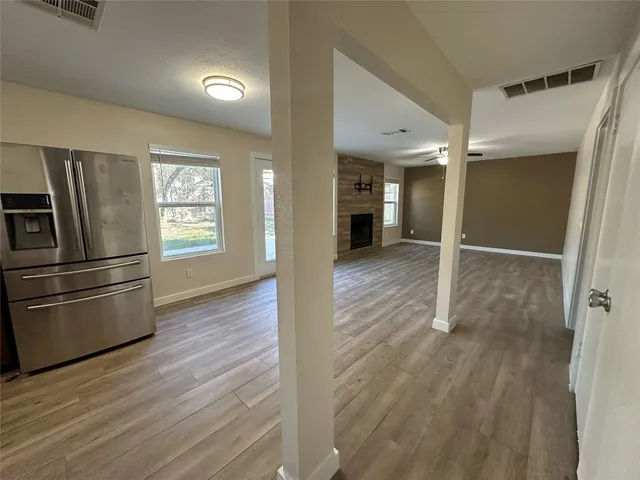 $2,400 | 13259 Kerrville Folkway, Austin, TX 78729