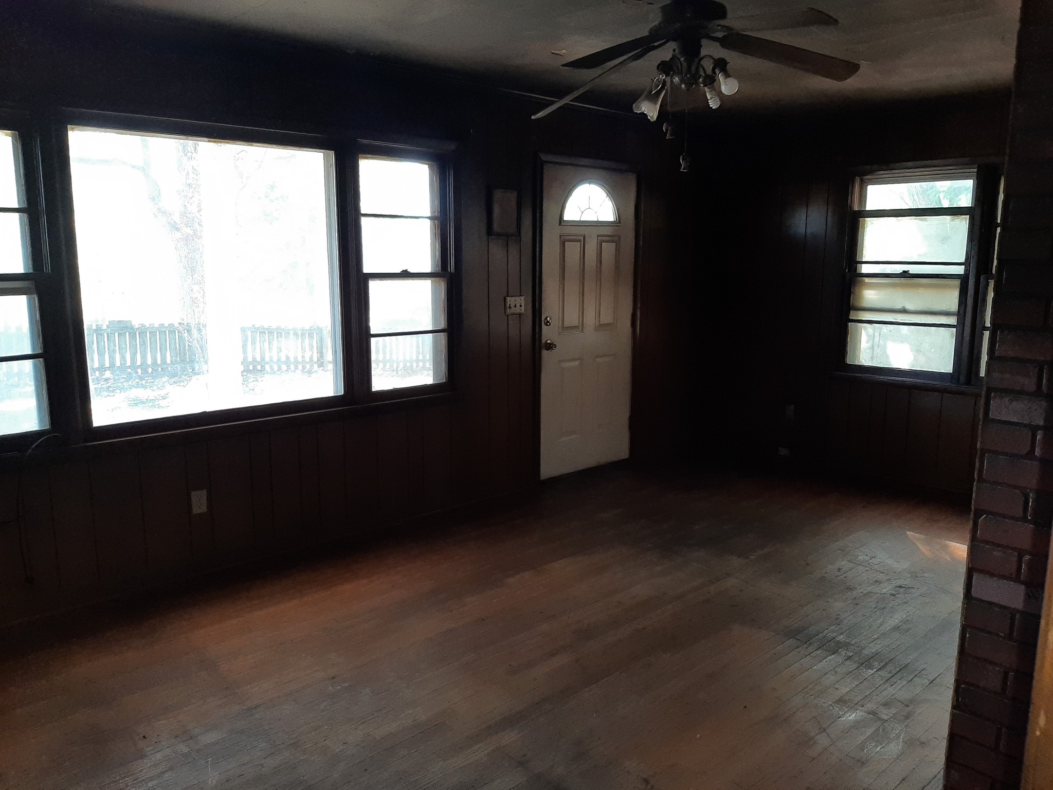 848 Cedar Grove Road Lebanon, TN 37087 - Photo 14 of 55 a living room with a large window