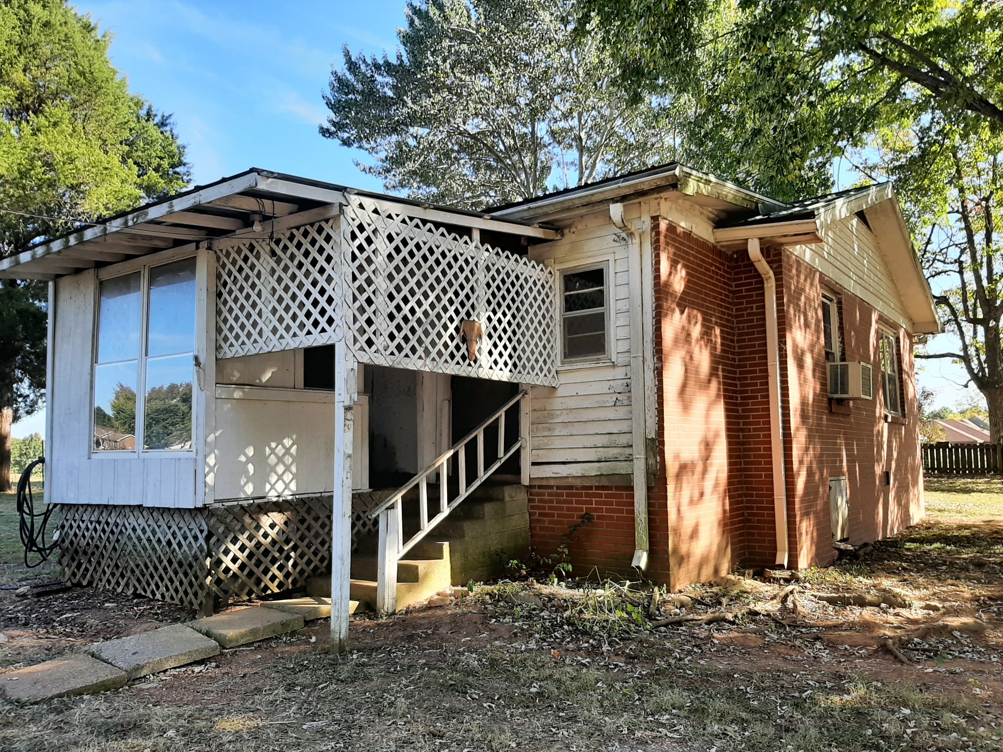 848 Cedar Grove Road Lebanon, TN 37087 - Photo 3 of 55 a front view of a house
