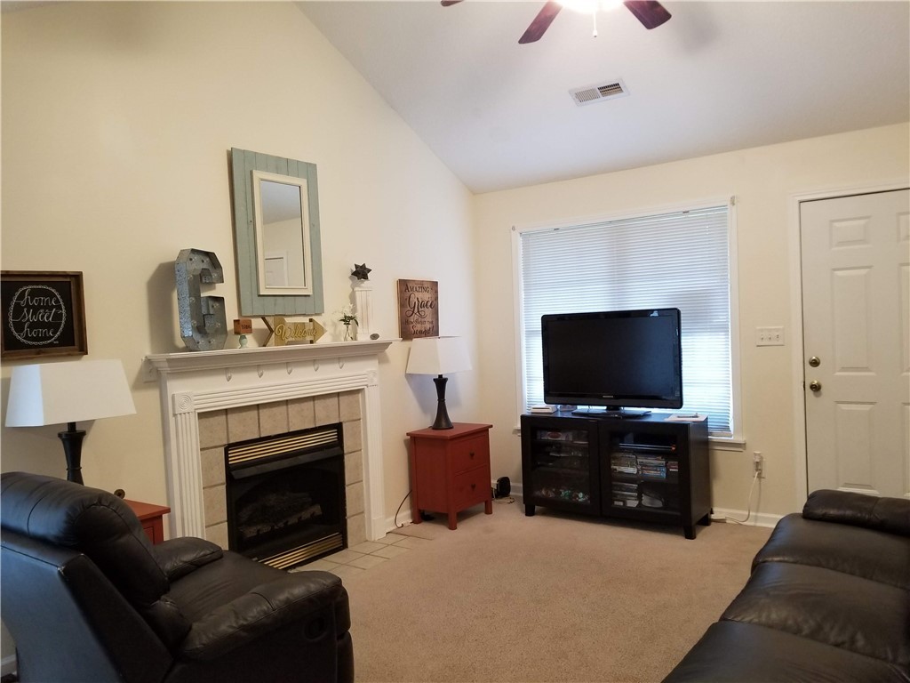 122 Midtown Square Anderson, SC 29621 - Photo 3 of 26