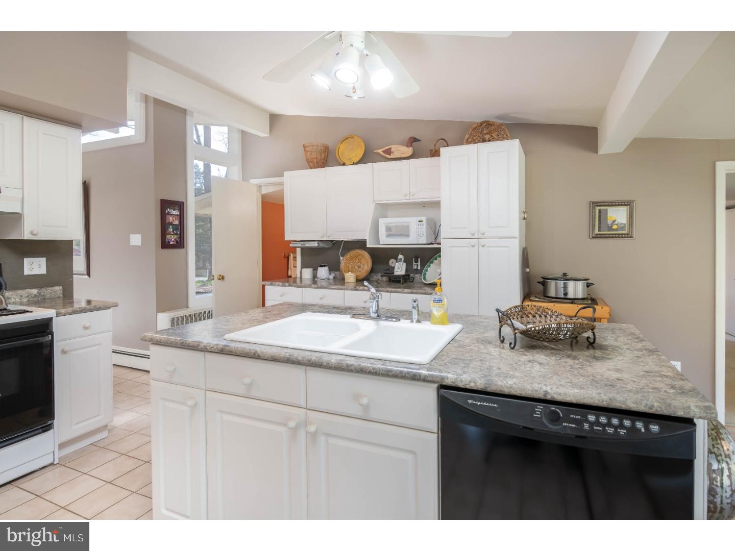 24 Cepp Road Perkiomenville, PA 18074 - Photo 5 of 22 Gallery Image 5
