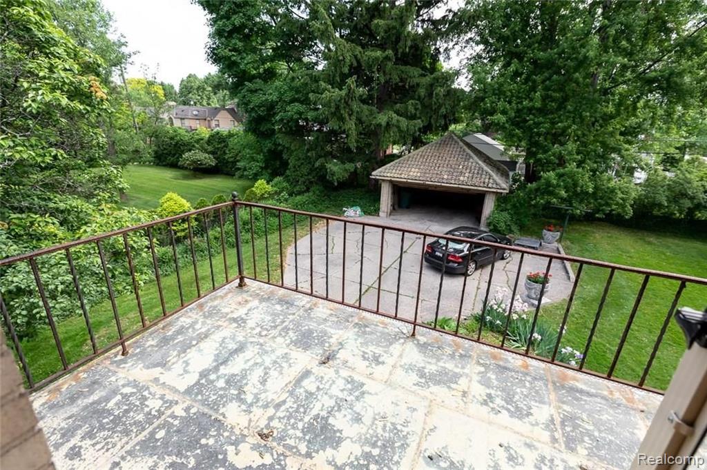 1008 Devonshire Road Grosse Pointe Park, MI 48230 - Photo 28 of 35