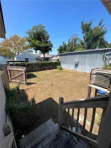 $1,700 | 3662 Clematis Street, Unit B, New Orleans, LA 70122