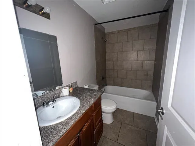 $1,700 | 3662 Clematis Street, Unit B, New Orleans, LA 70122