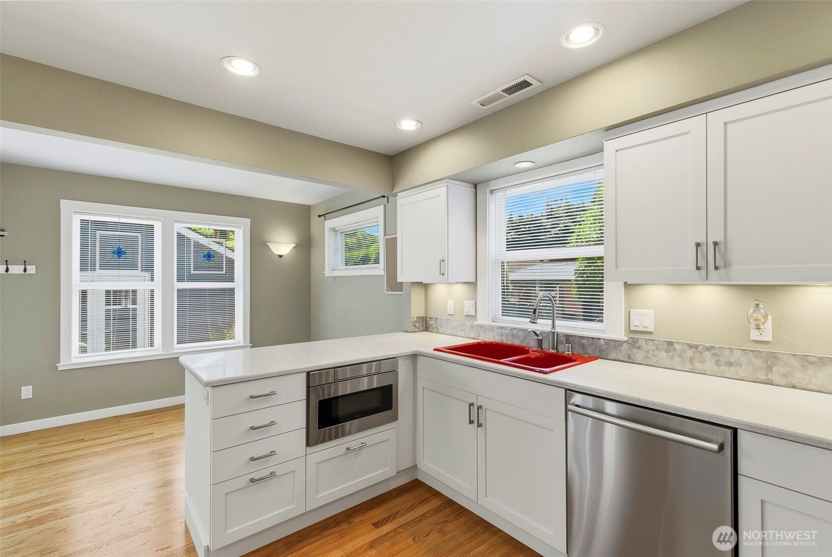 2219 Washington Way Longview, WA 98632 - Photo 13 of 33