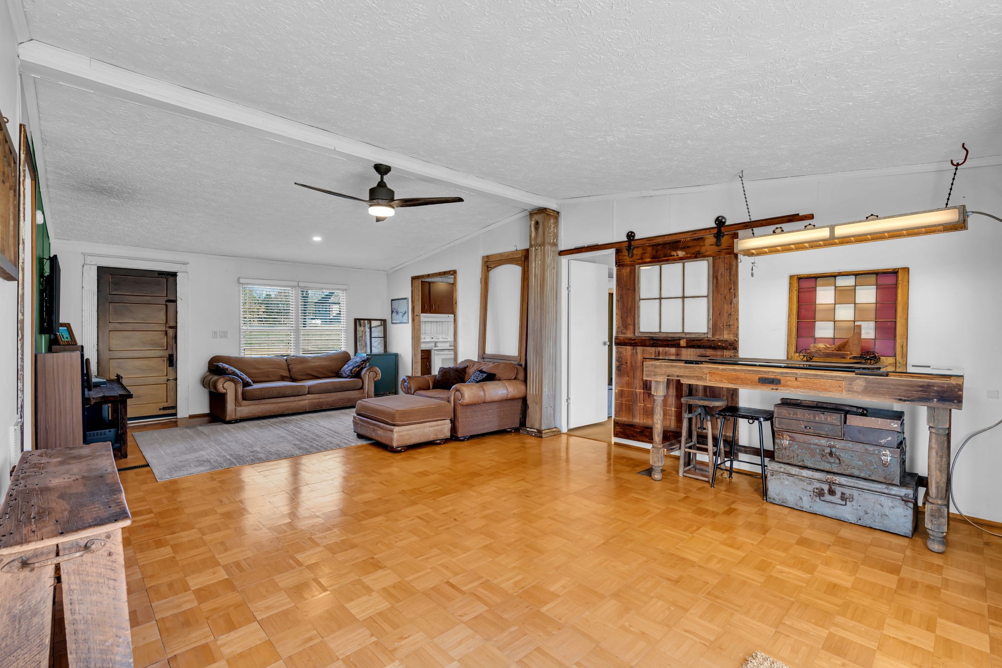 1039 Riverview Road Mount Juliet, TN 37122 - Photo 13 of 40 a living room with furniture and a table