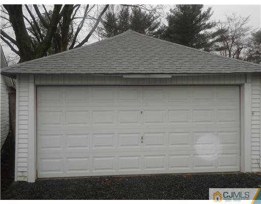 339 Georges Road Dayton, NJ 08810 - Photo 2 of 21