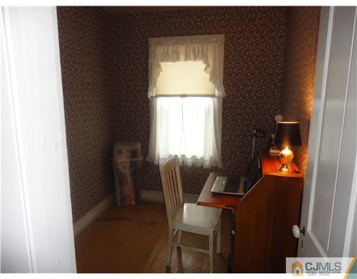 339 Georges Road Dayton, NJ 08810 - Photo 11 of 21