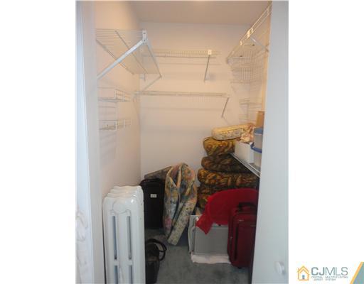 339 Georges Road Dayton, NJ 08810 - Photo 18 of 21