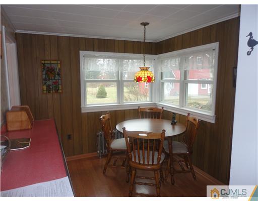 339 Georges Road Dayton, NJ 08810 - Photo 9 of 21