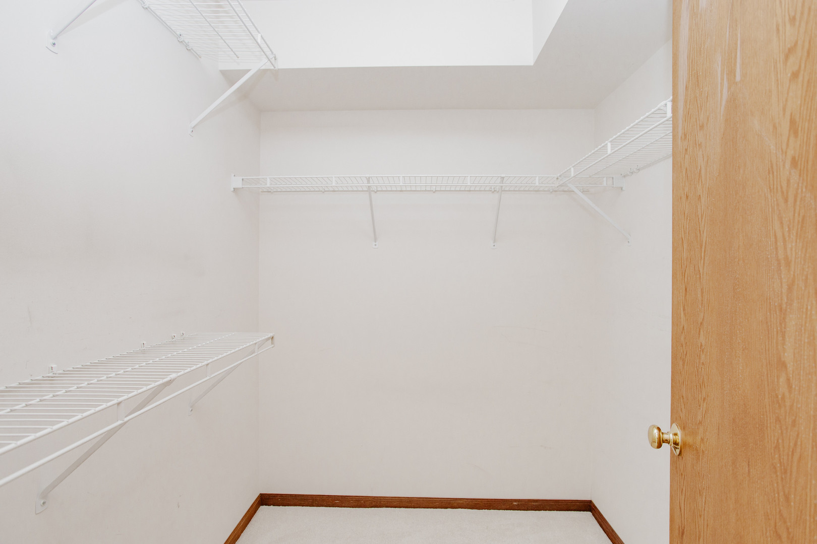 1685 Mill Street, Unit 605 Des Plaines, IL 60016 - Photo 17 of 25 a view of small space