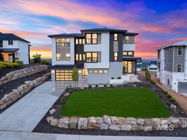 $2,095,000 | 5607 East Foxgrove Drive, Boise, ID 83716