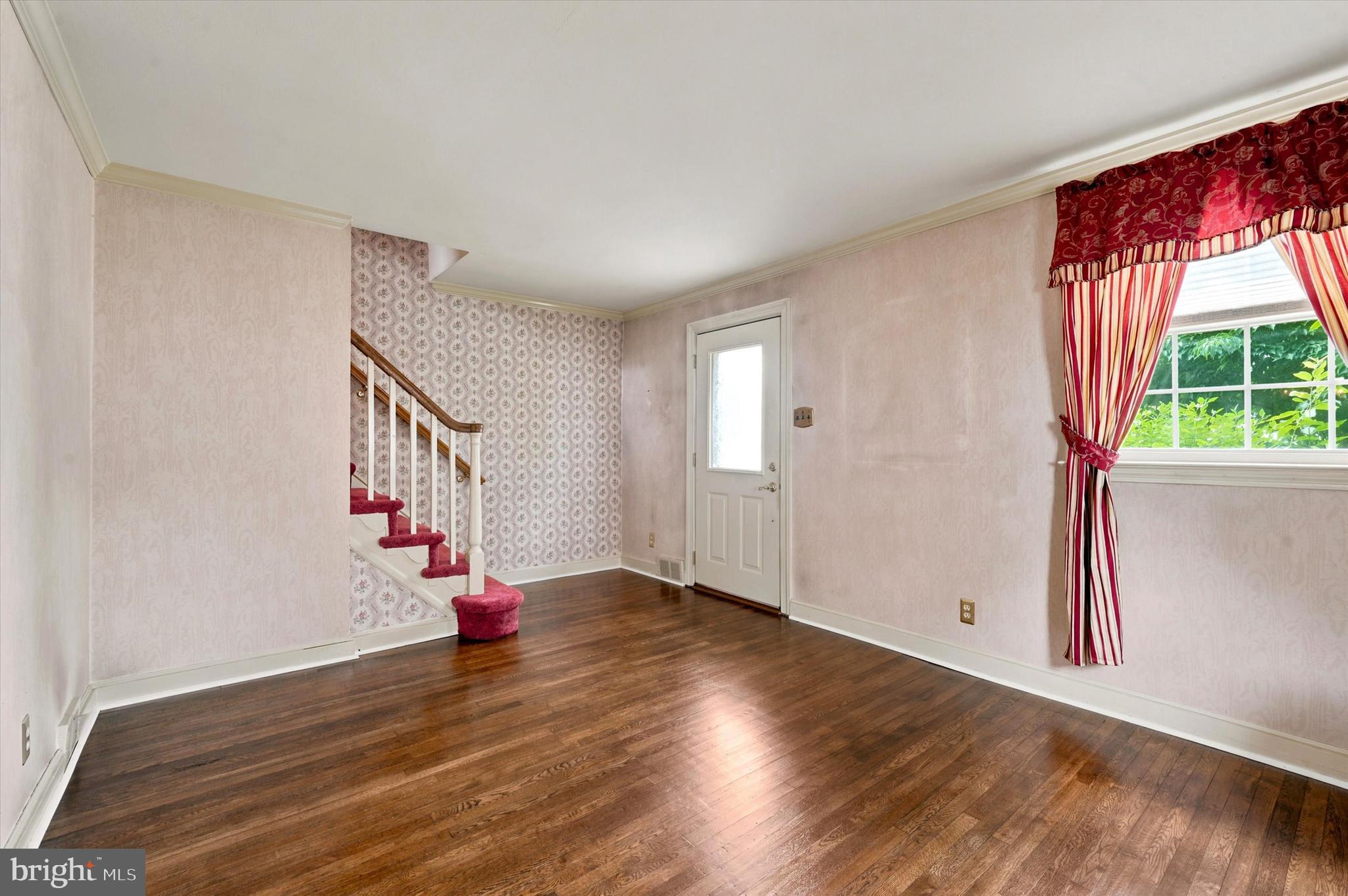 141 Flintlock Road Drexel Hill, PA 19026 - Photo 6 of 34